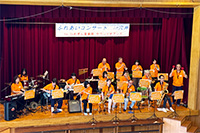 真穴地区公民館でのふれあいコンサート