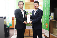 公益財団法人愛媛の森林基金へ寄付金贈呈